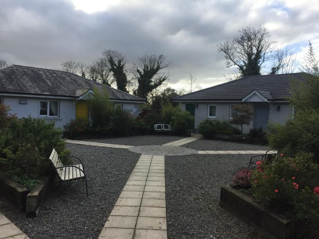 Дома для отпуска Kilcloon Self Catering Cottages & Studios Мейнут