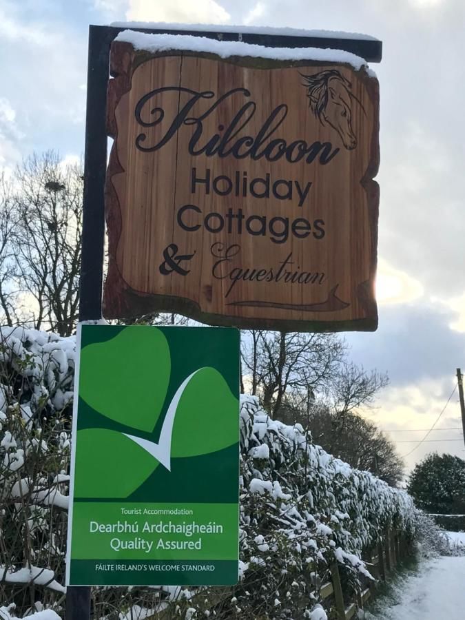 Дома для отпуска Kilcloon Self Catering Cottages & Studios Мейнут-9