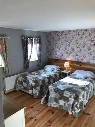 Дома для отпуска Kilcloon Self Catering Cottages & Studios Мейнут Дом для отпуска-4