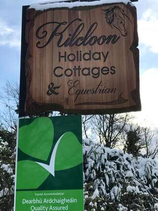 Дома для отпуска Kilcloon Self Catering Cottages & Studios Мейнут Дом для отпуска-8