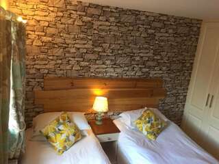 Дома для отпуска Kilcloon Self Catering Cottages & Studios Мейнут Дом для отпуска-16